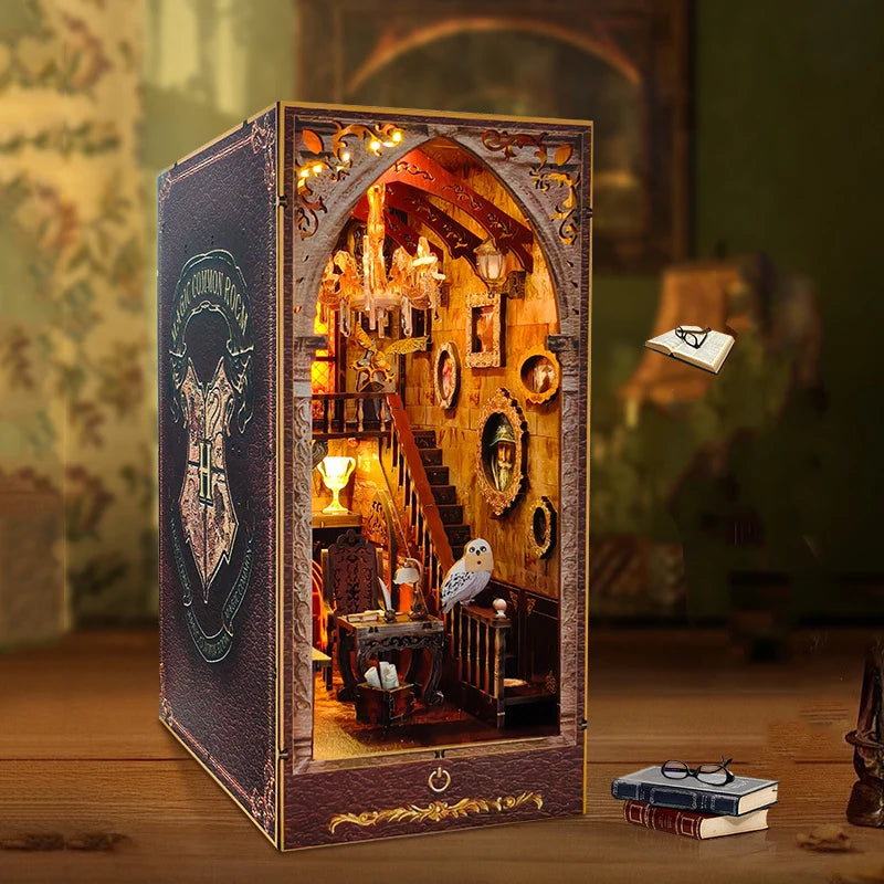 Diorama de Estantería Iluminado: Edición "Academia Mágica".